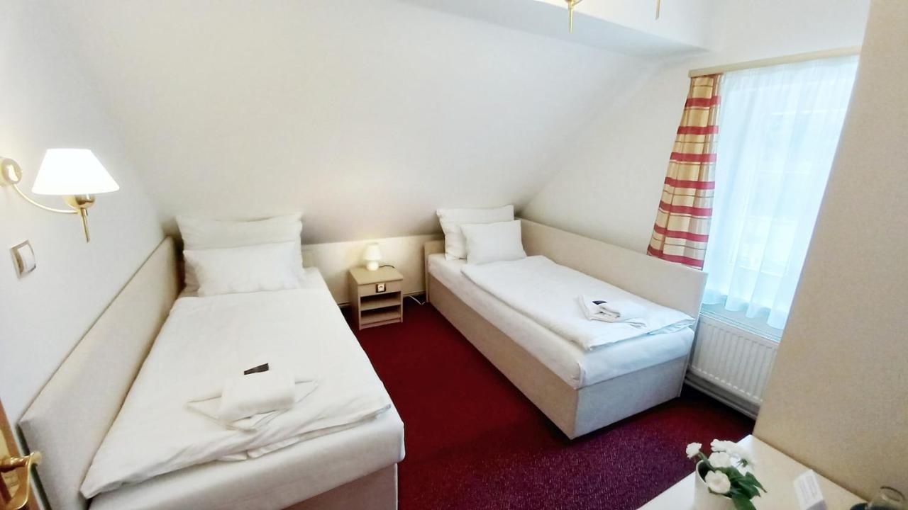 Hradec Hotel 3*